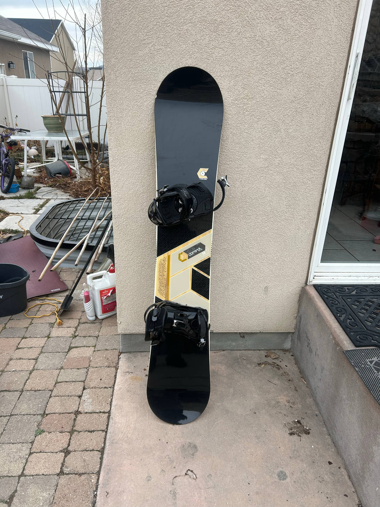 Ride Snowboard 158cm with Bindings and Bag