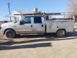 Ford F-250 V10 Super Duty with Utility Bed and adjustable racks - Image 2