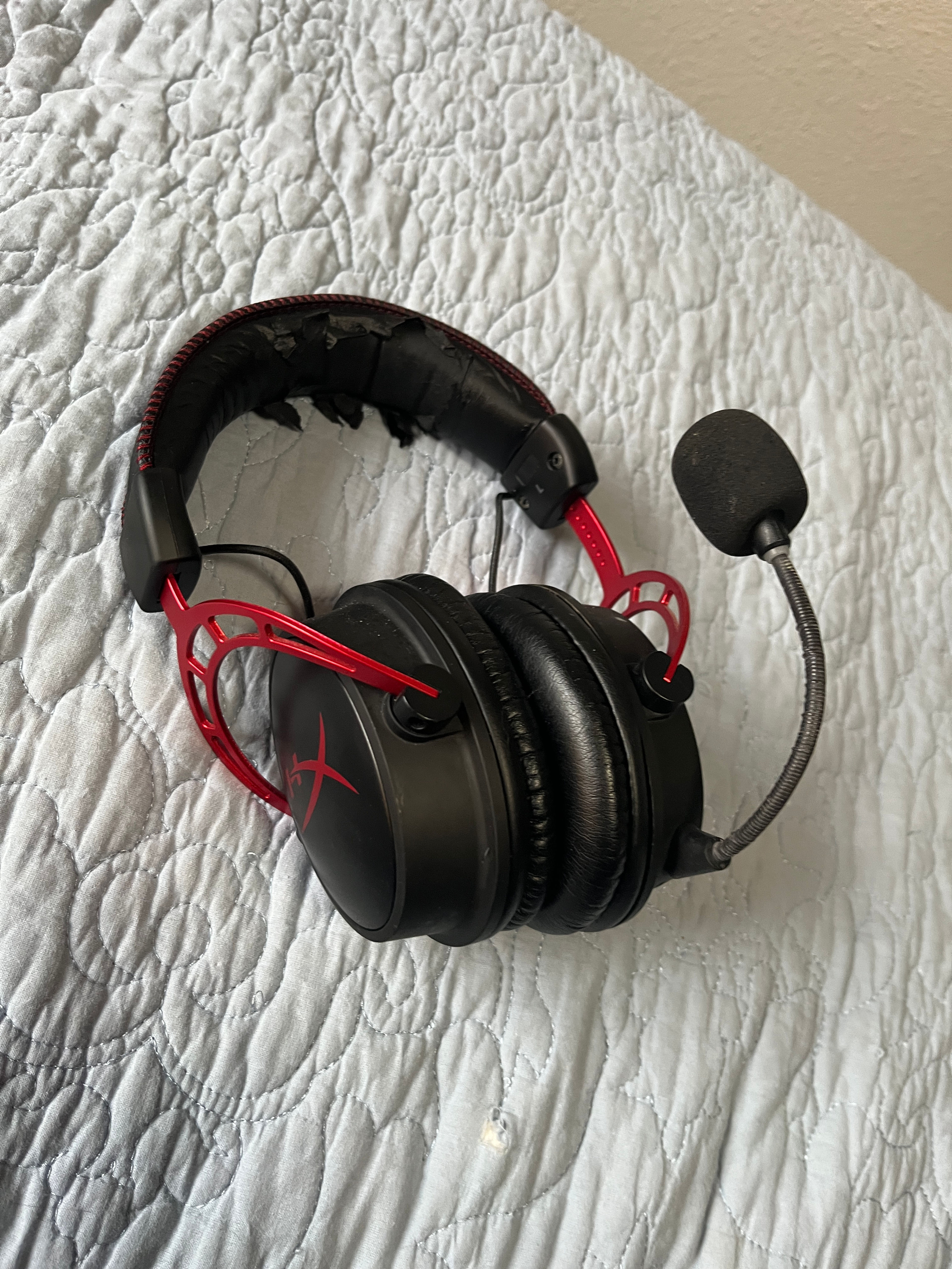 HyperX Cloud Alpha Wireless Gaming Headset
