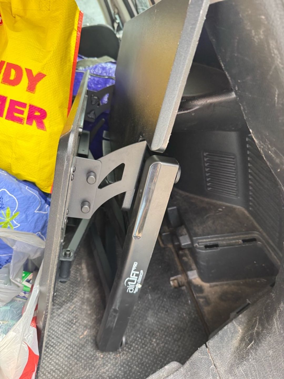 Desk airlift addition