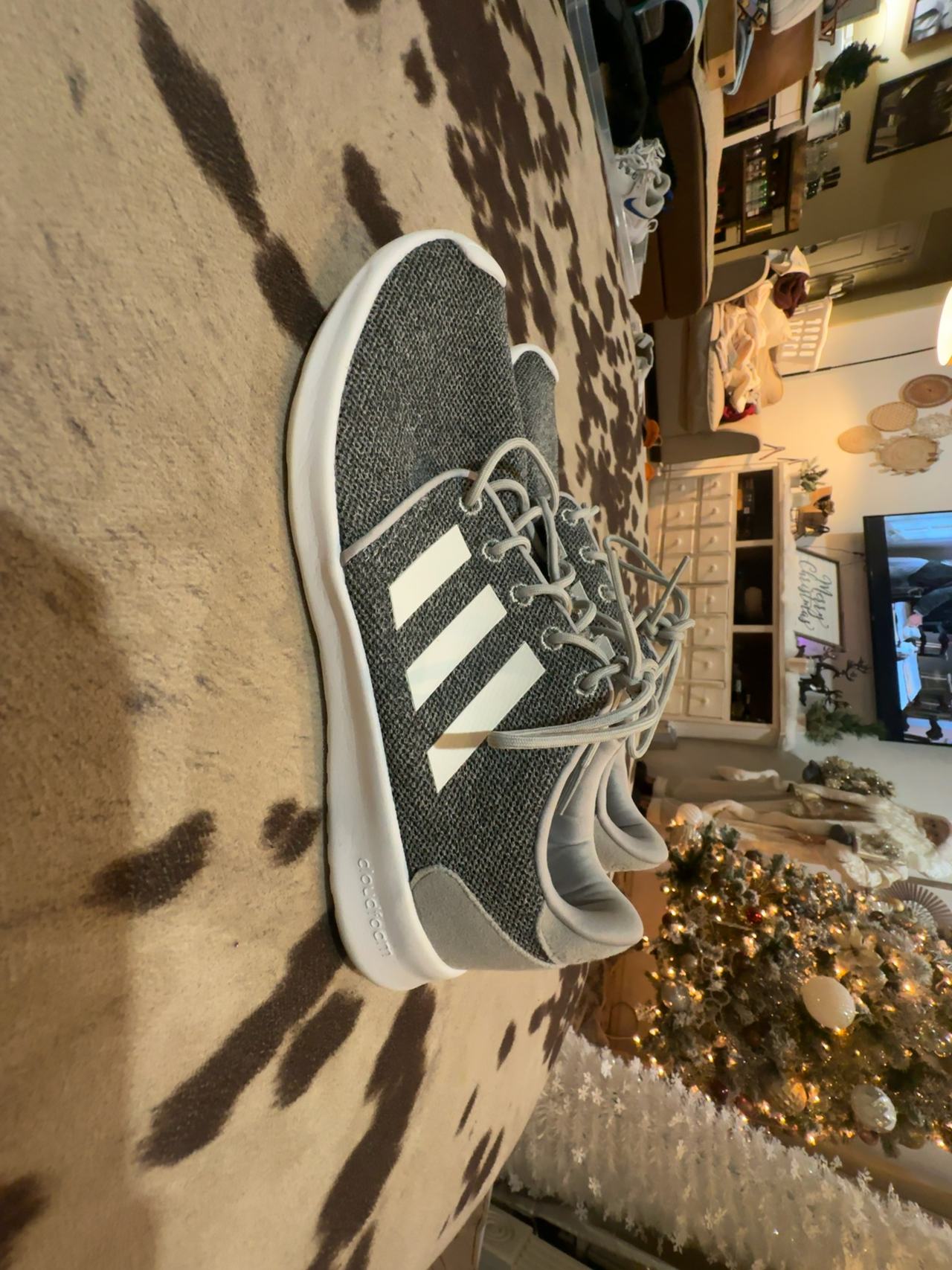 Adidas Cloudfoam QT Racer Women's Gray/White size 8.5