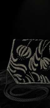 Vintage Elon Black Beaded Velvet Floral Bag - Image 3