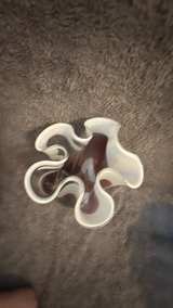 Hand Blown Polish Art Glass Amber & White Swirl Handkerchief Vase - Image 4