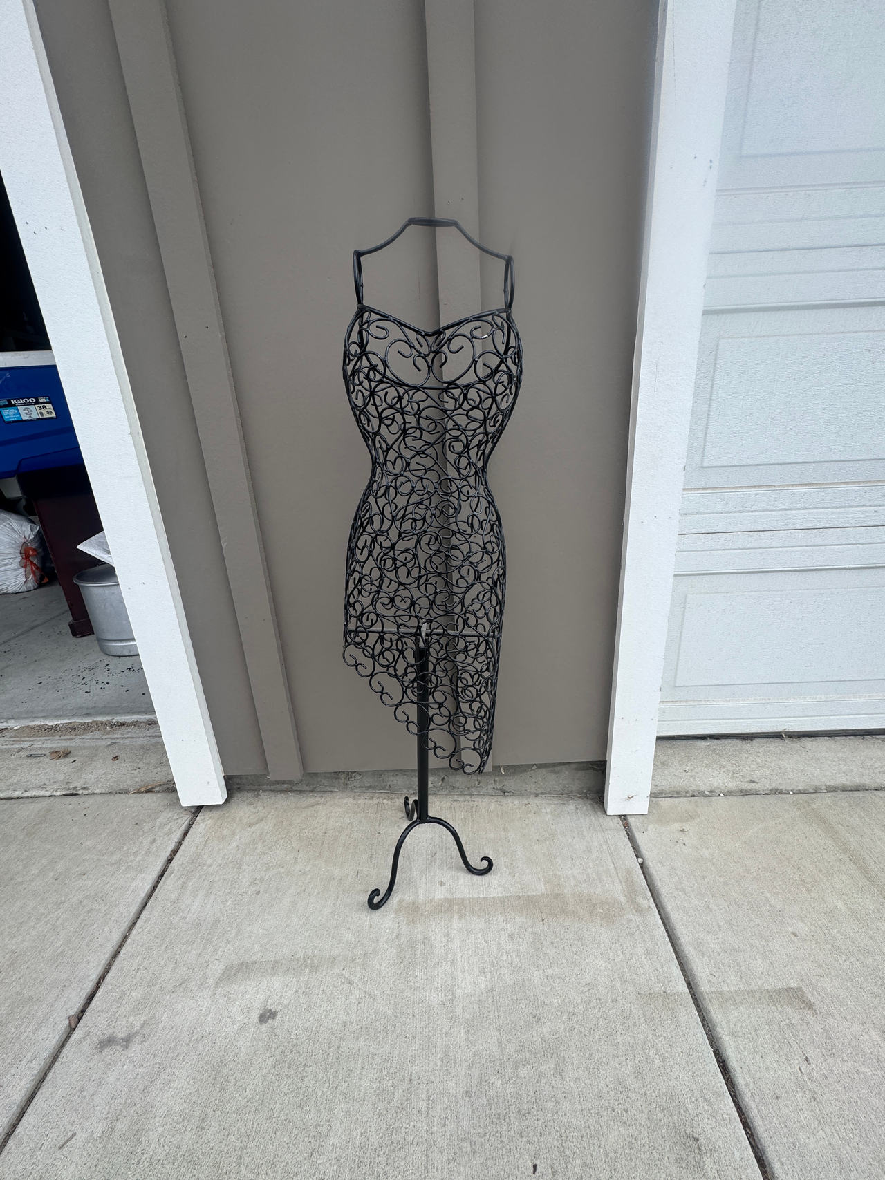 Wire Dress Form Mannequin