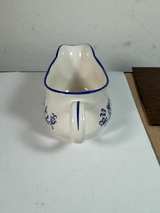 Baker, Hart & Stuart Blue Garden Gravy Boat with Dish - Image 3