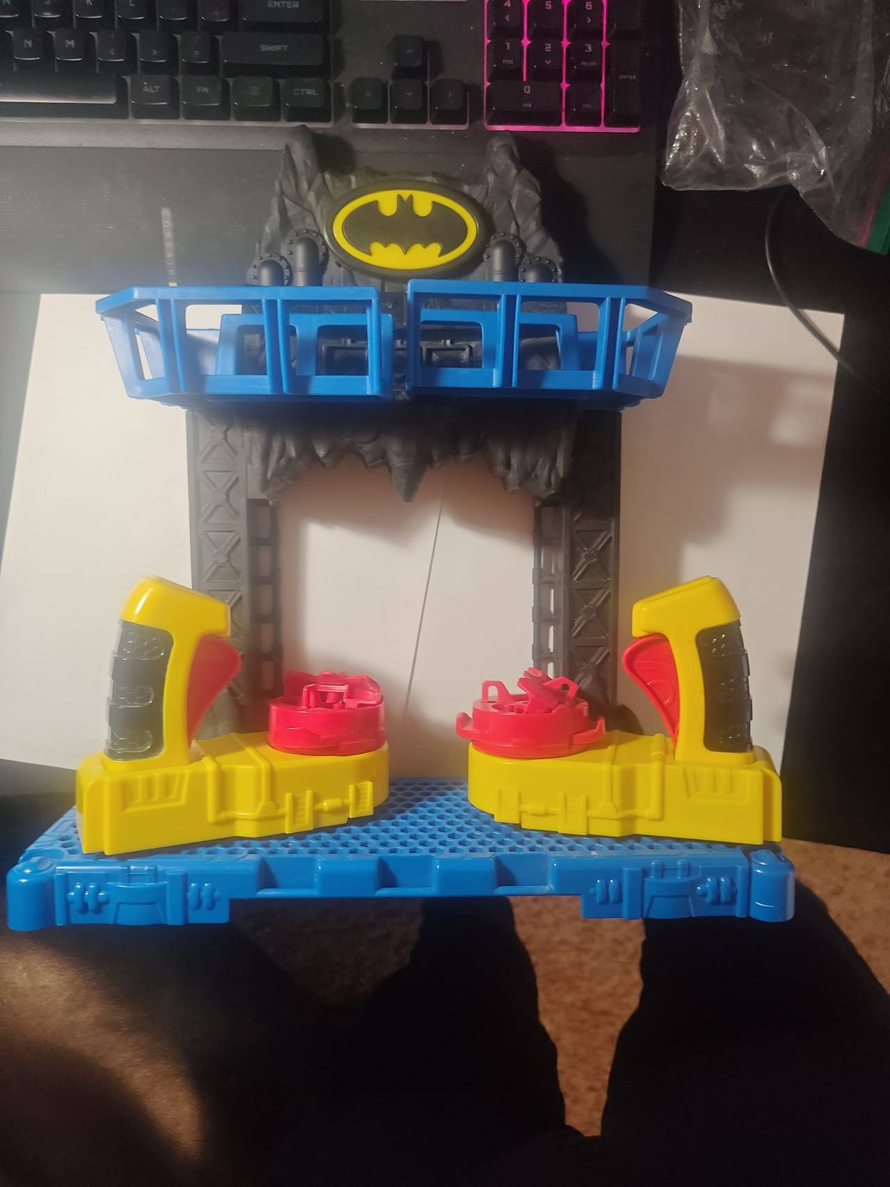 Fisher-Price Imaginext DC Super Friends Batcave Launcher