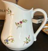 Cordon Bleu Margot White Floral Pitcher 32oz - Image 3