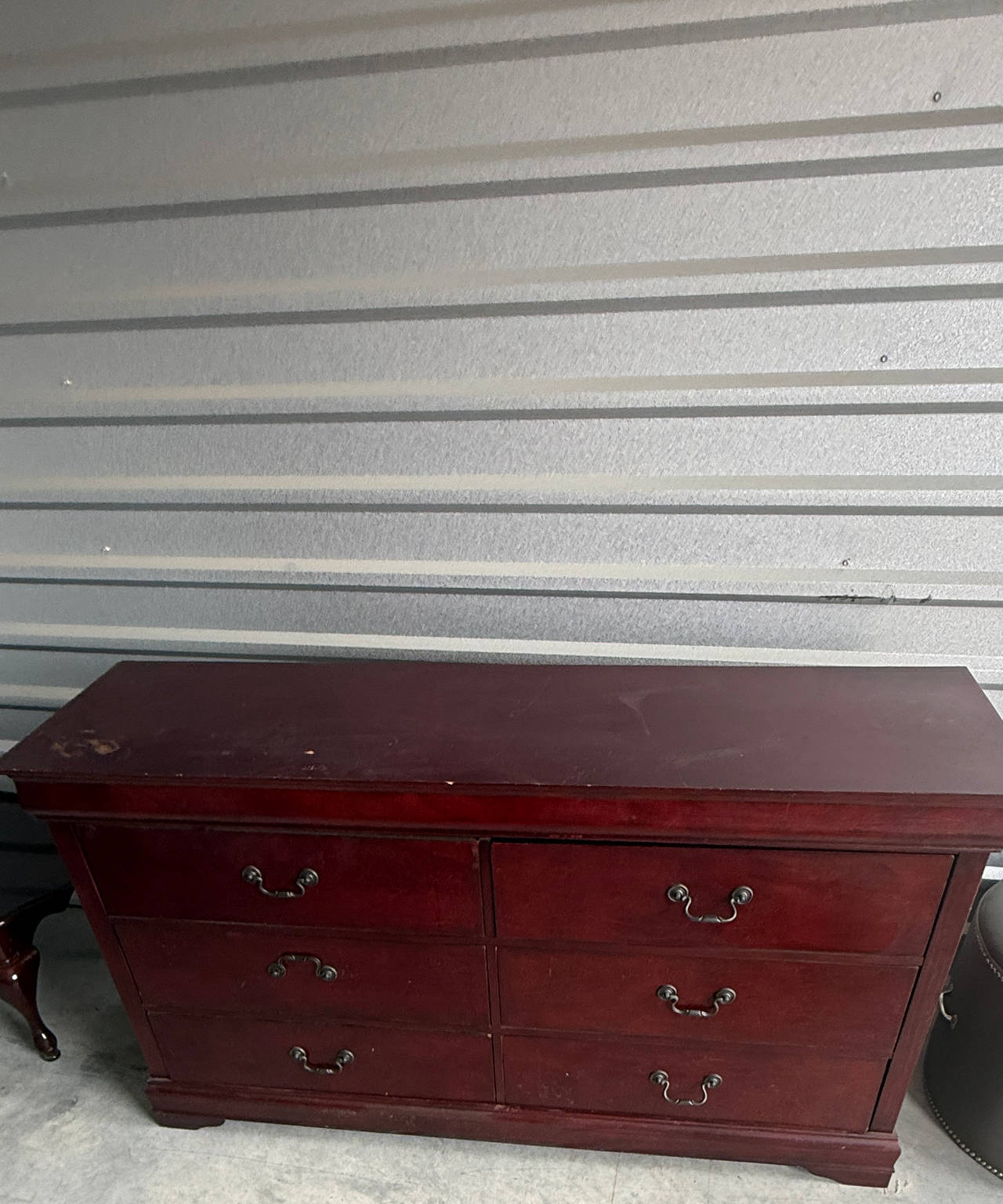 Traditional 6-Drawer Wood Dresser