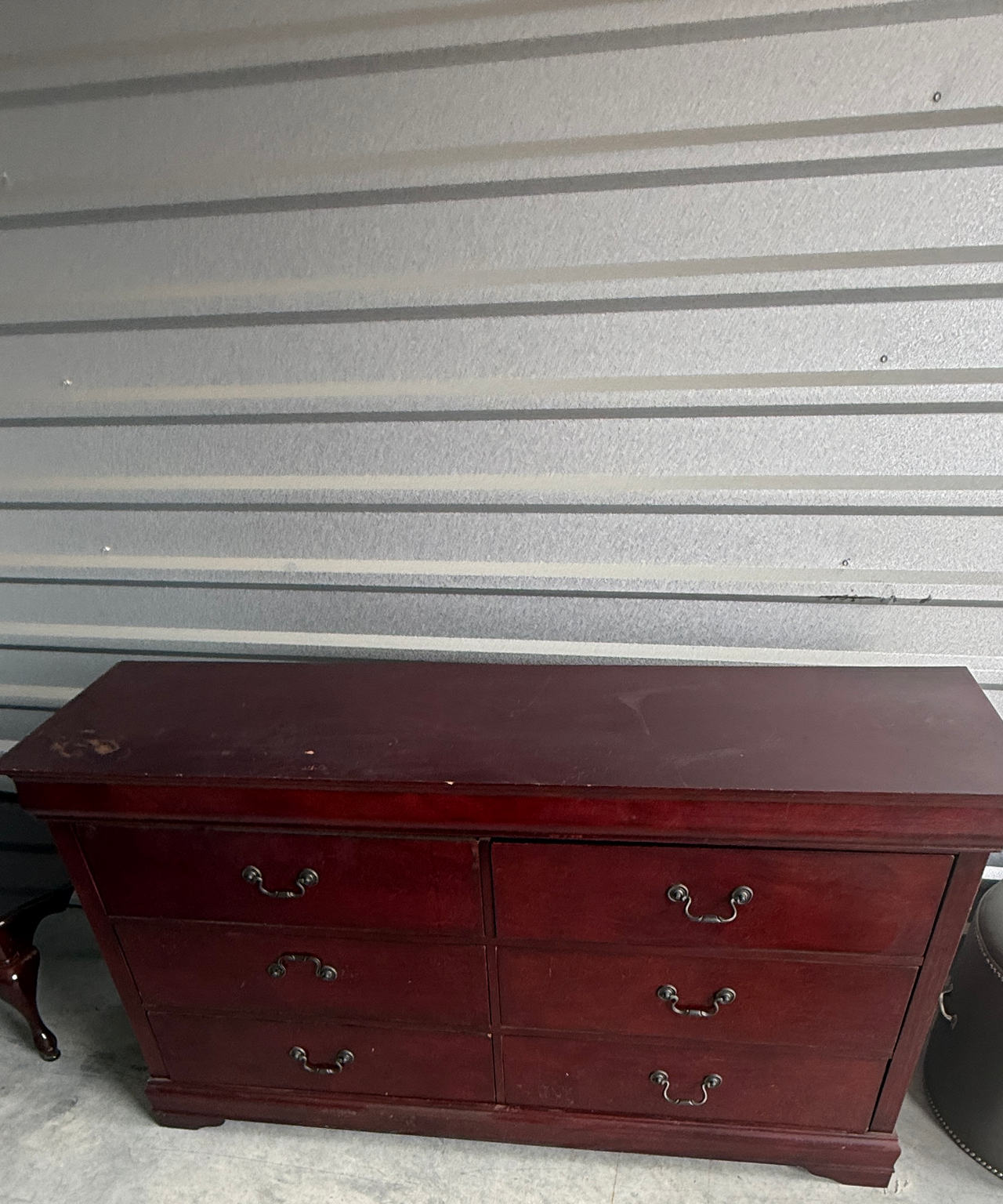 Traditional 6-Drawer Wood Dresser