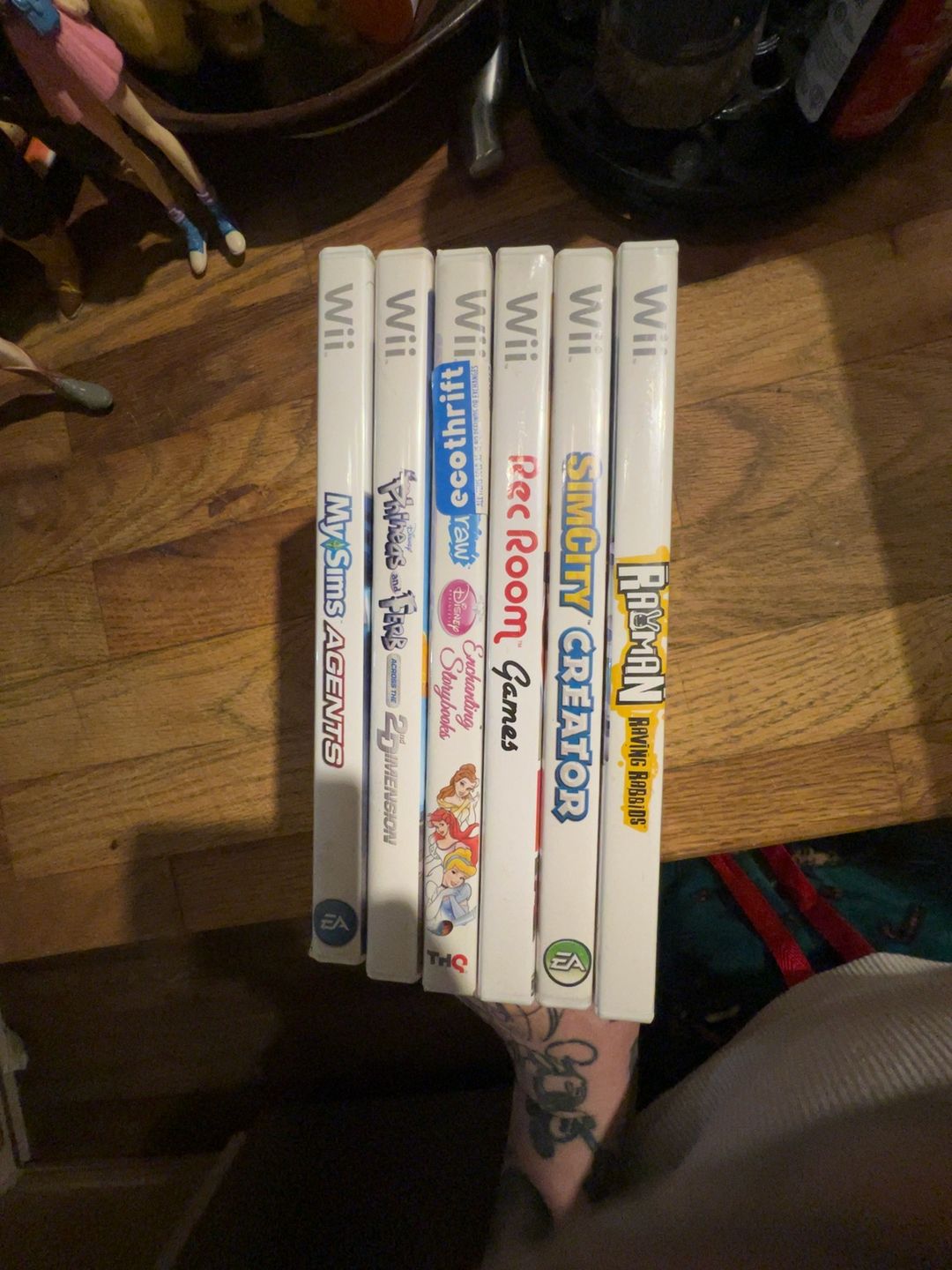 Lot of 6 Nintendo Wii Game Bundle - Mixed Titles rayman sim city my sims Disney 