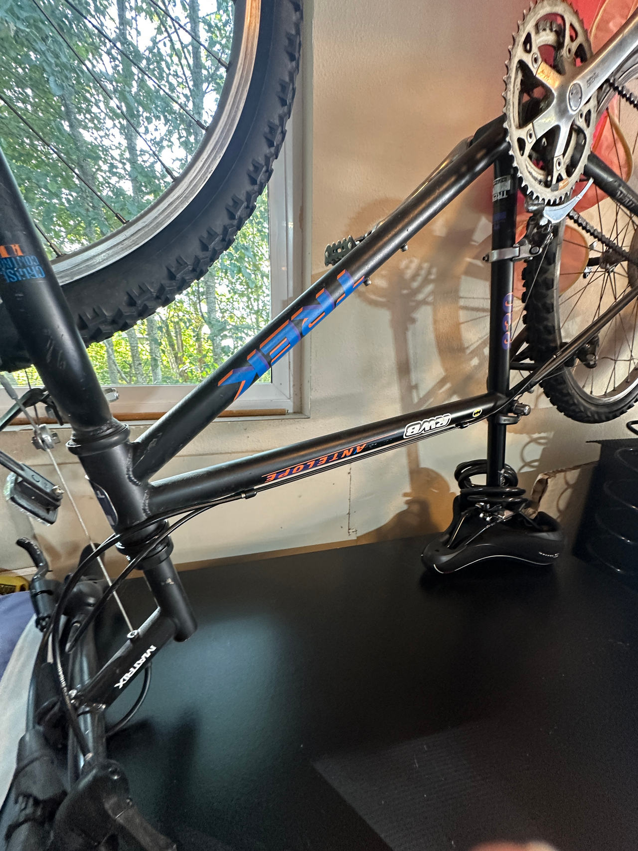 Trek 830 Mountain Bike (Upgraded)
