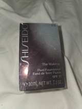 Shiseido The Makeup Fluid Foundation SPF 15 Shade D10 - Image 2