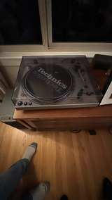 Technics SL-1600 Turntable - Image 4