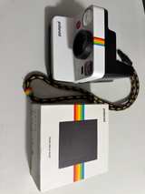 Polaroid Now Instant Gen 2 Camera with Small Photo Album - Image 8