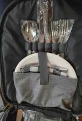 Mr. and Mrs. 22L Insulated Picnic Backpack with 2+Champagne Flutes - Image 3