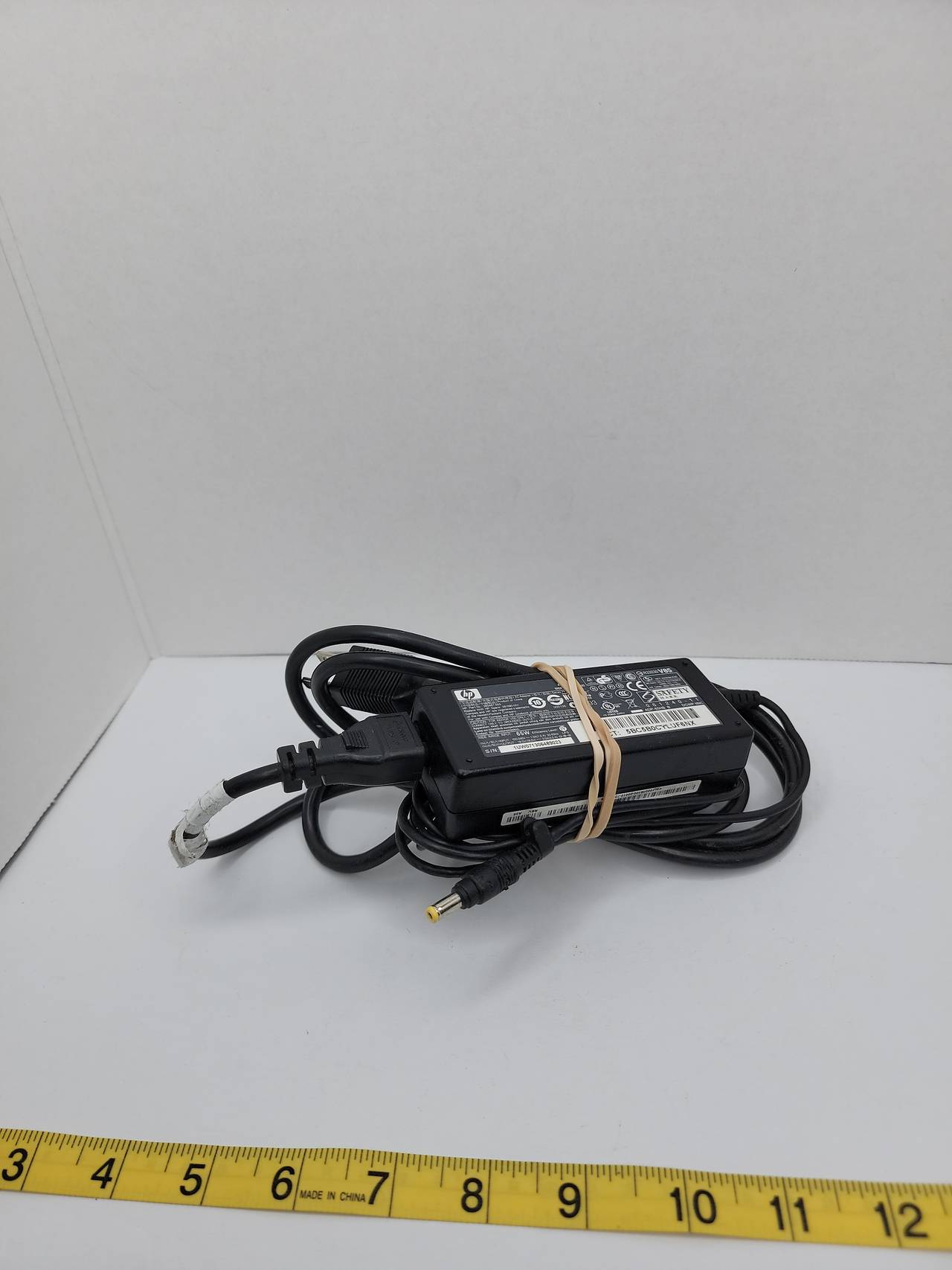 HP 65W AC Adapter ADP-65HB B