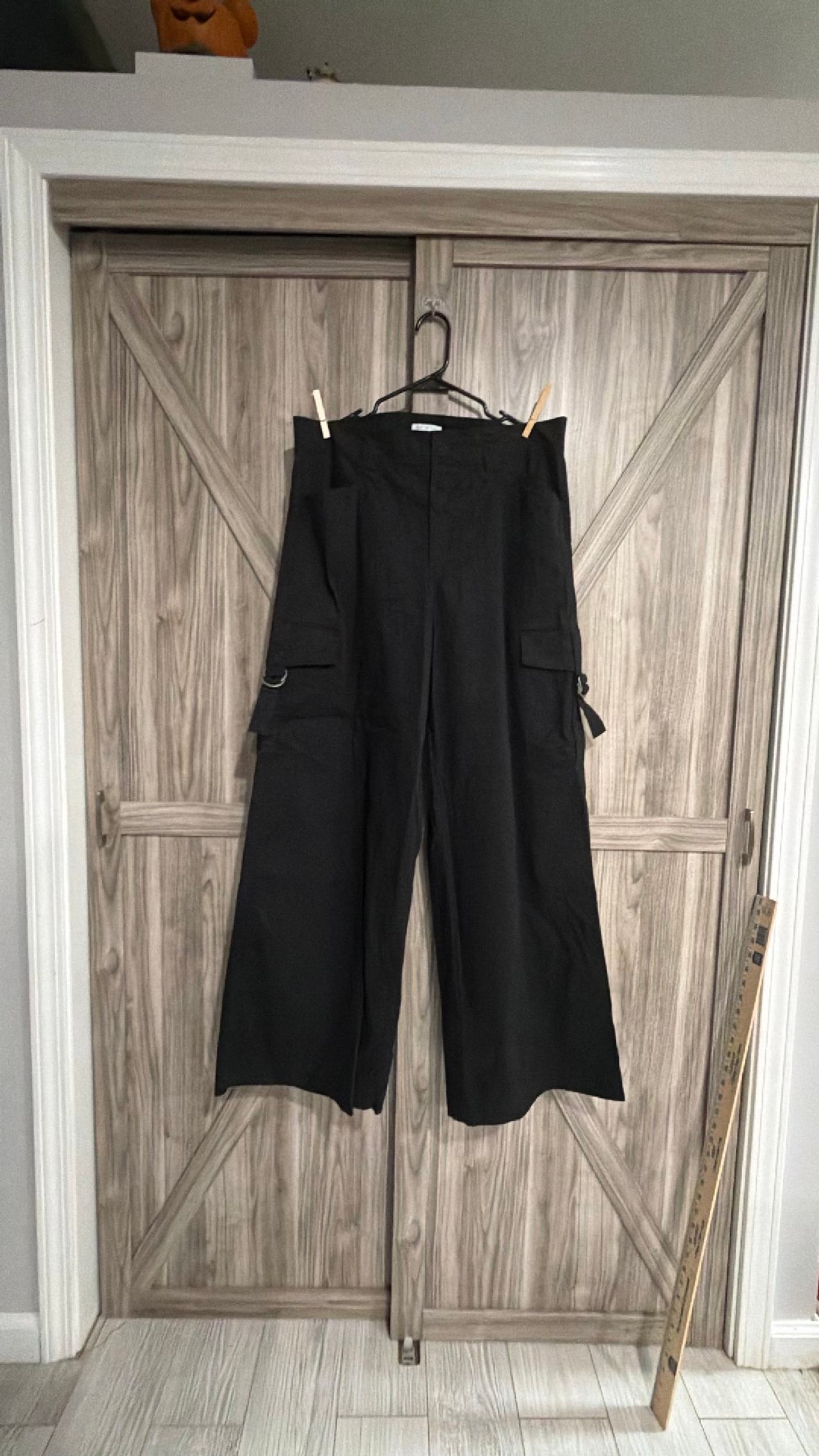 Sofia Vergara Black Wide Leg Cargo Pants Womens 16P