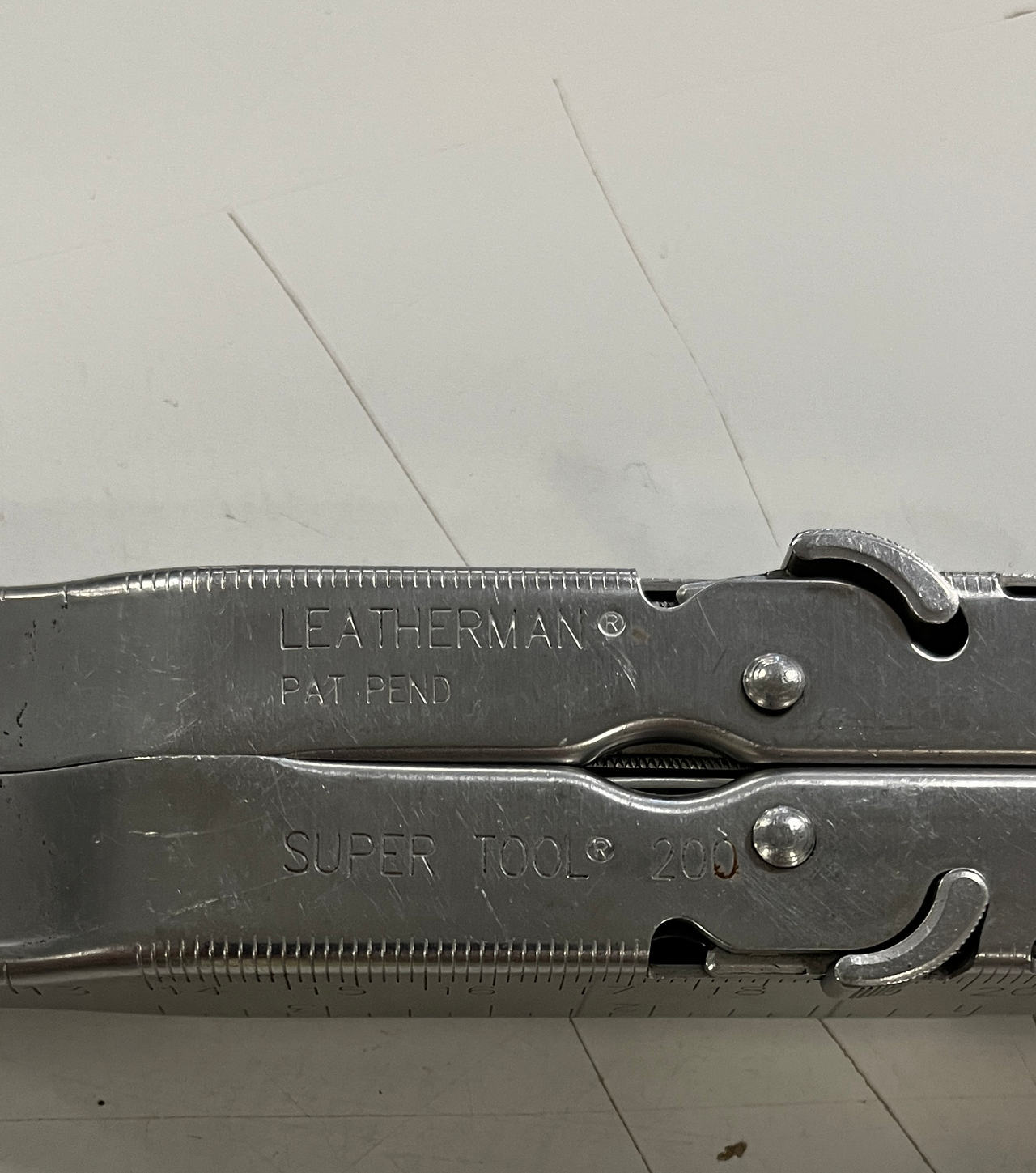 Leatherman Super Tool 200 Multitool