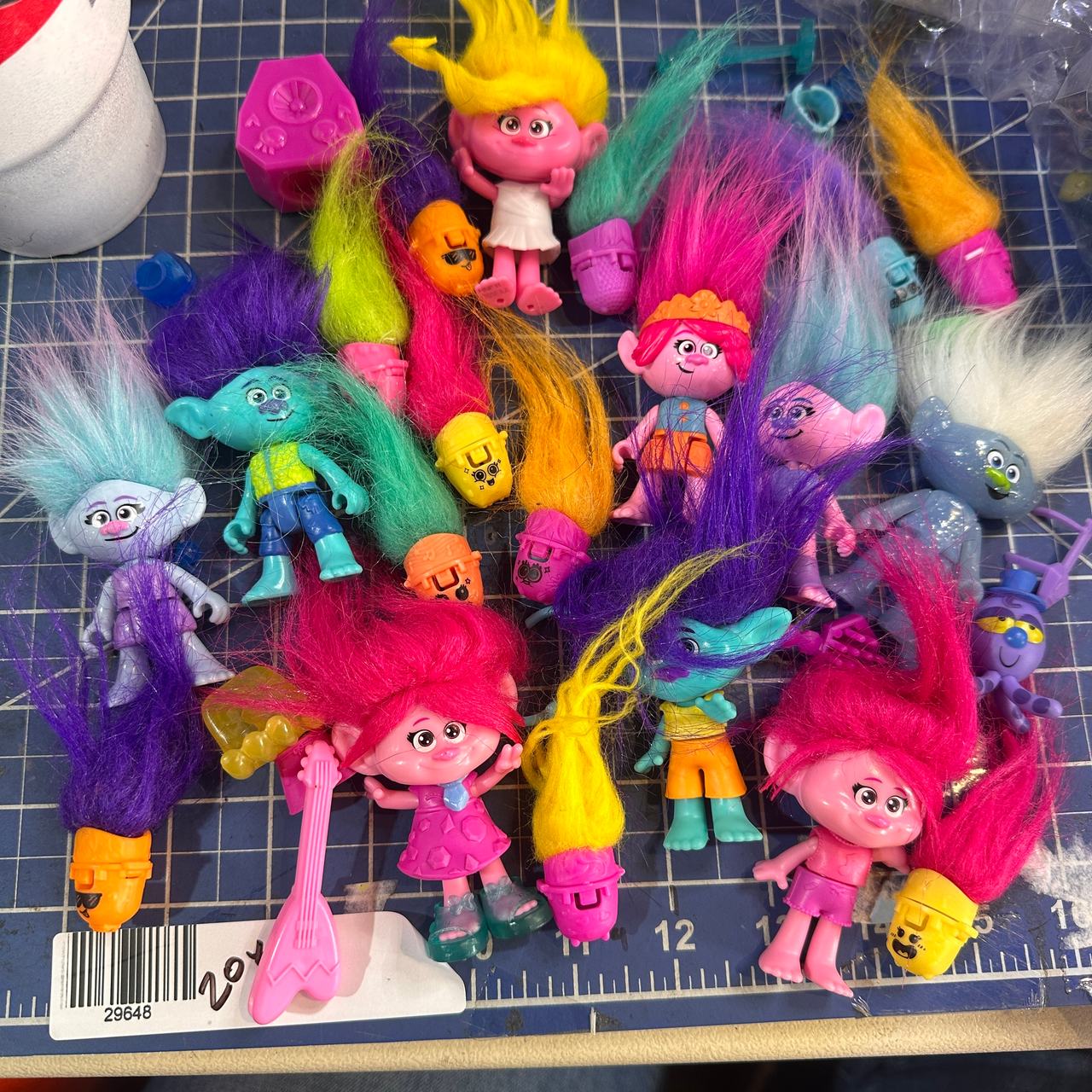 DreamWorks Trolls Imaginext 2 inch poseable Figure Lot 208