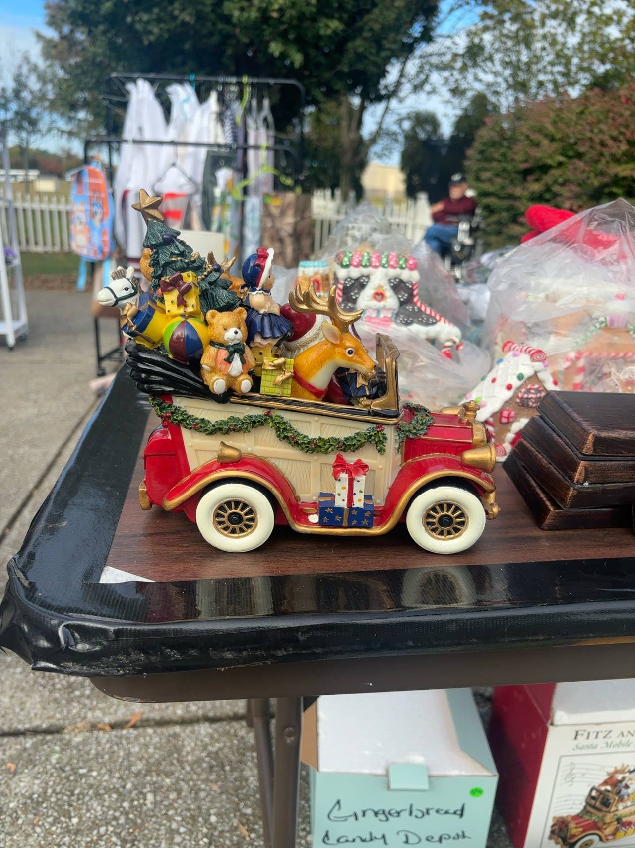 Fitz & Floyd Santa Mobile Musical Car "We Wish You a Merry Christmas"