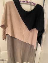 Colorblock Oversized Sweater Dress - Image 4