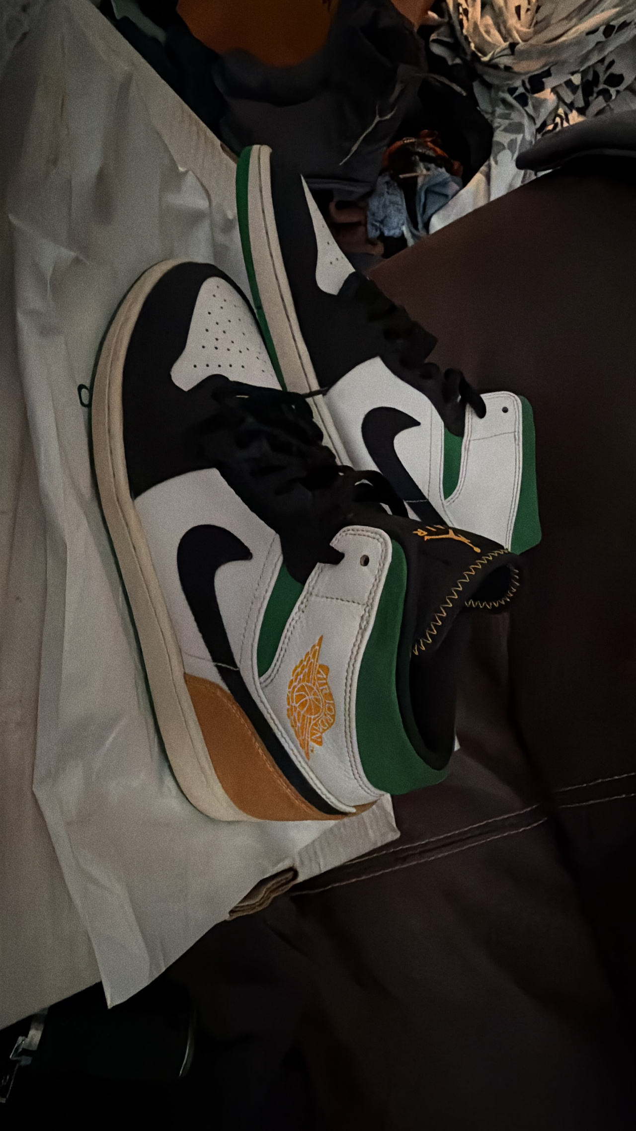 Air Jordan 1 Mid SE Union Royal