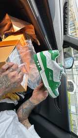 Louis Vuitton LV Trainer Sneaker Green White EUR 44/USA 10.5-11 M - Image 2