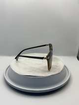 Tahari Oversized Square Two-Tone Sunglasses 
HHTH1012-R TH712 OXWD - Image 3