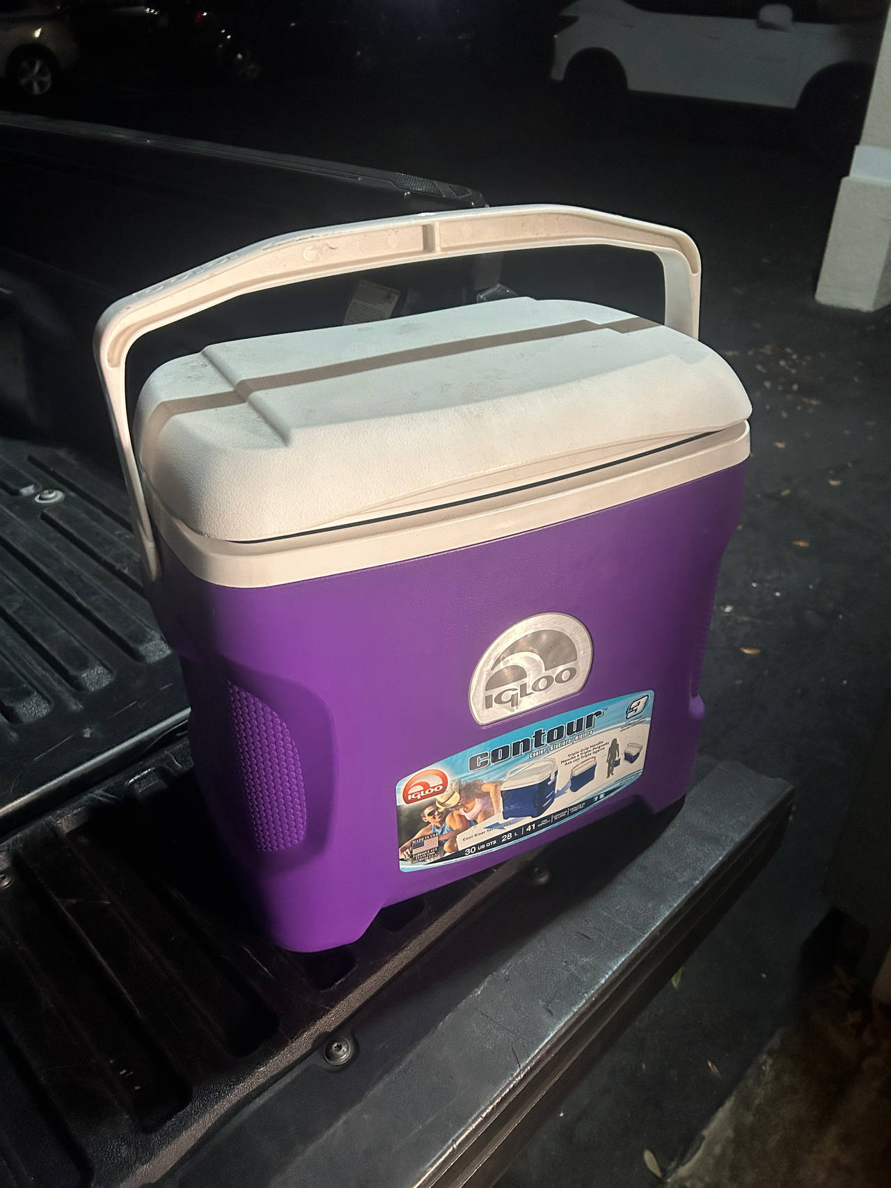 Igloo Contour 30 Quart Cooler