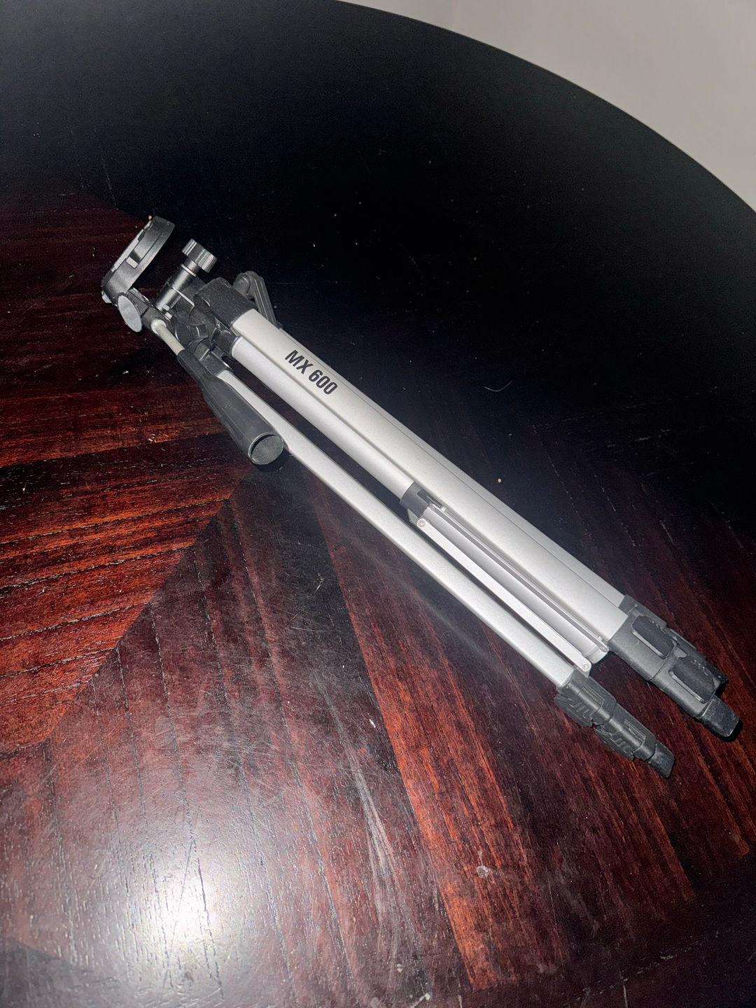 Ambico MX 600 Tripod