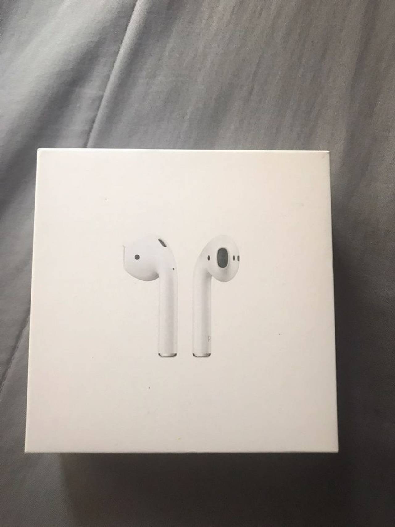 Apple AirPods