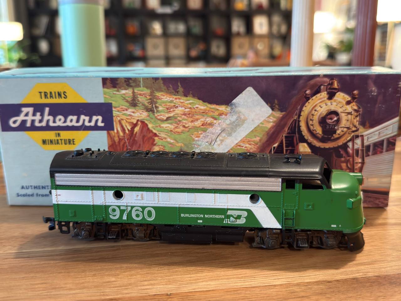 Athearn HO Scale Burlington Northern F7A Dummy Locomotive #9760