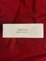 Apple AirPods (3rd generation) with MagSafe Charging Case - Image 4