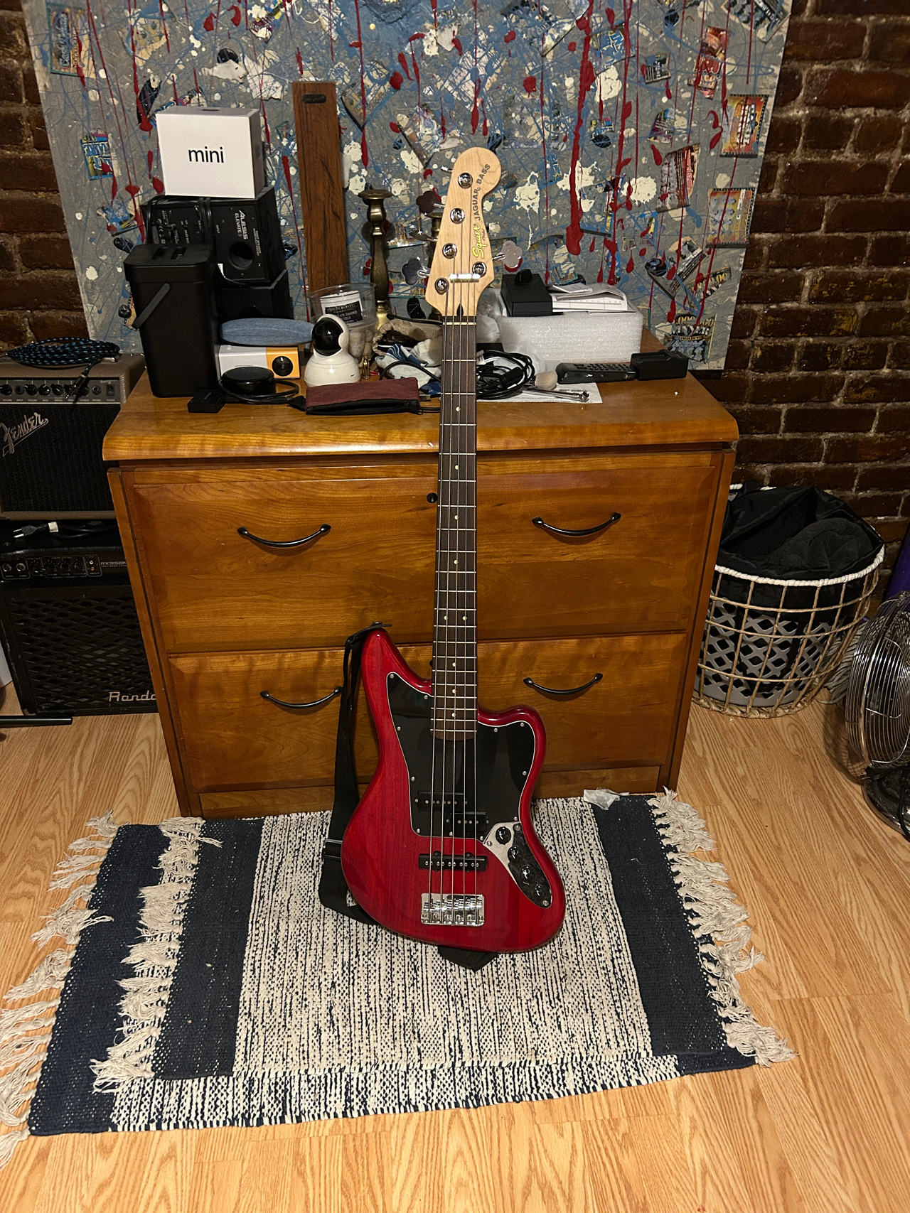 Squier Vintage Modified Jaguar Bass V (5-String)