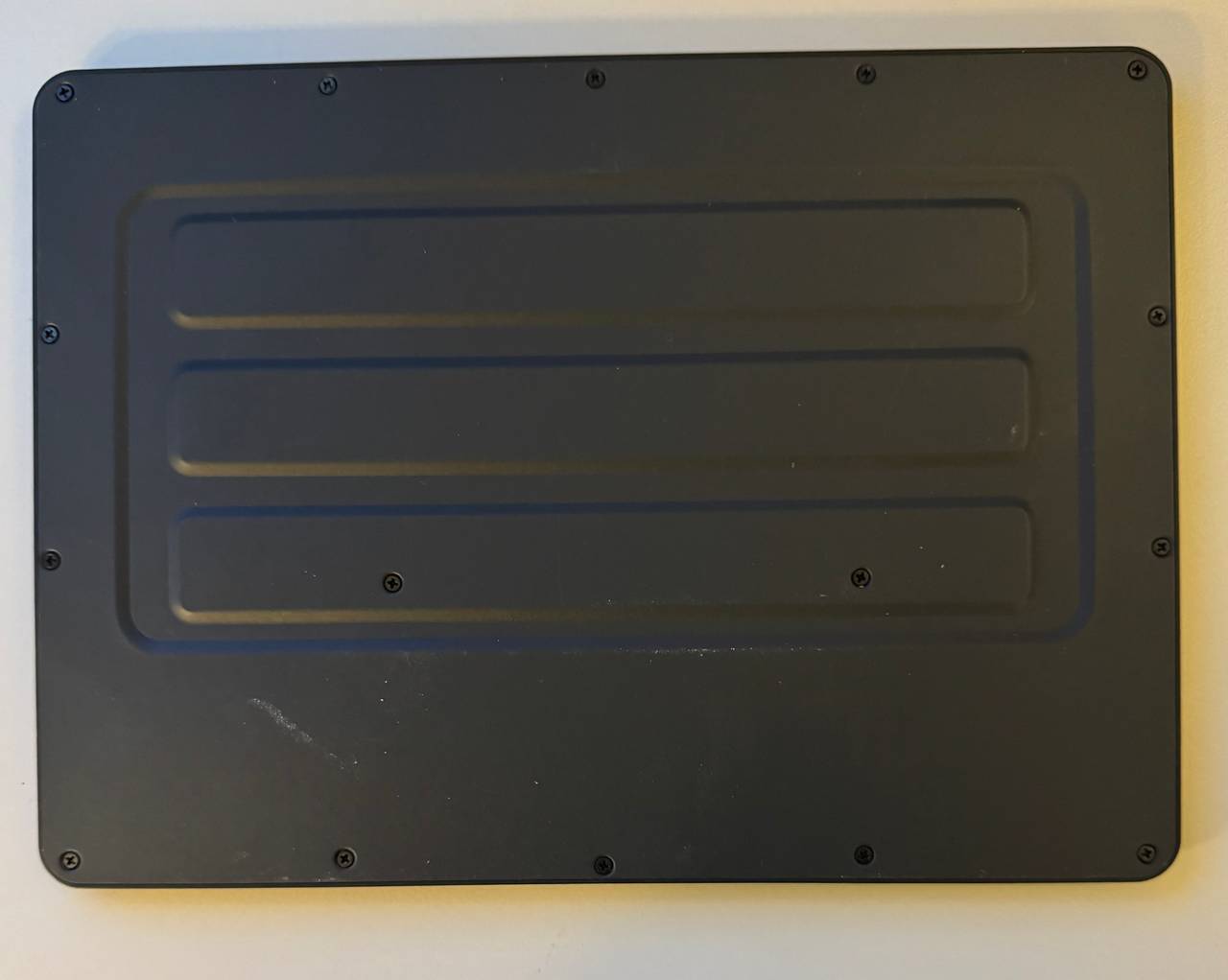 Ewin Bluetooth Keyboard with Touchpad for iPad/iPhone