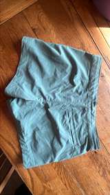 The North Face Aphrodite Shorts women’s size 4 like new - Image 4