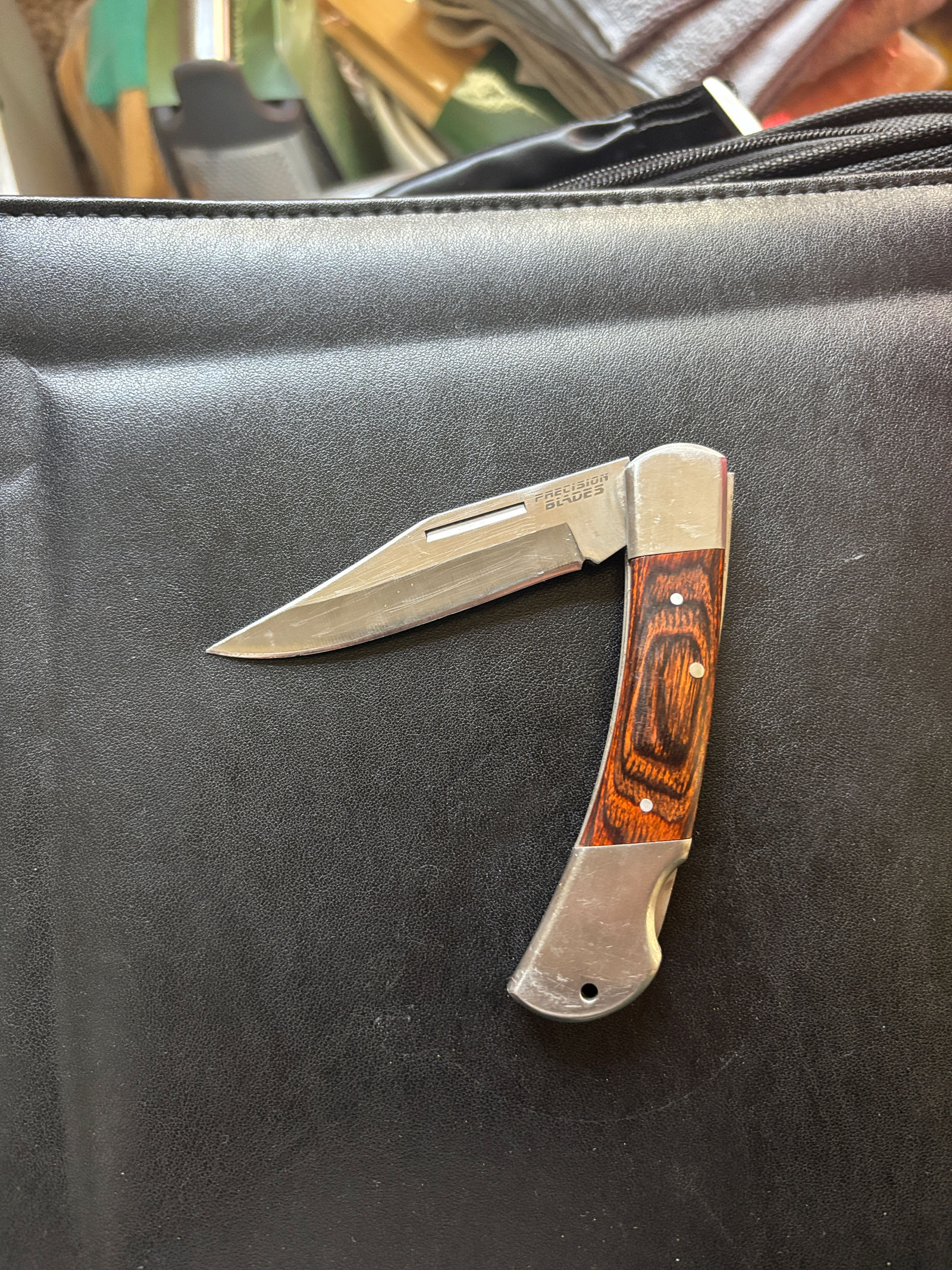 Buck 110 Folding Hunter Knife