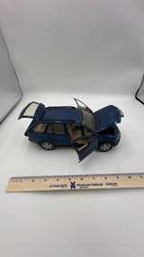 Maisto 1:18 BMW X5 (E53) Die-cast Model Car - Image 4