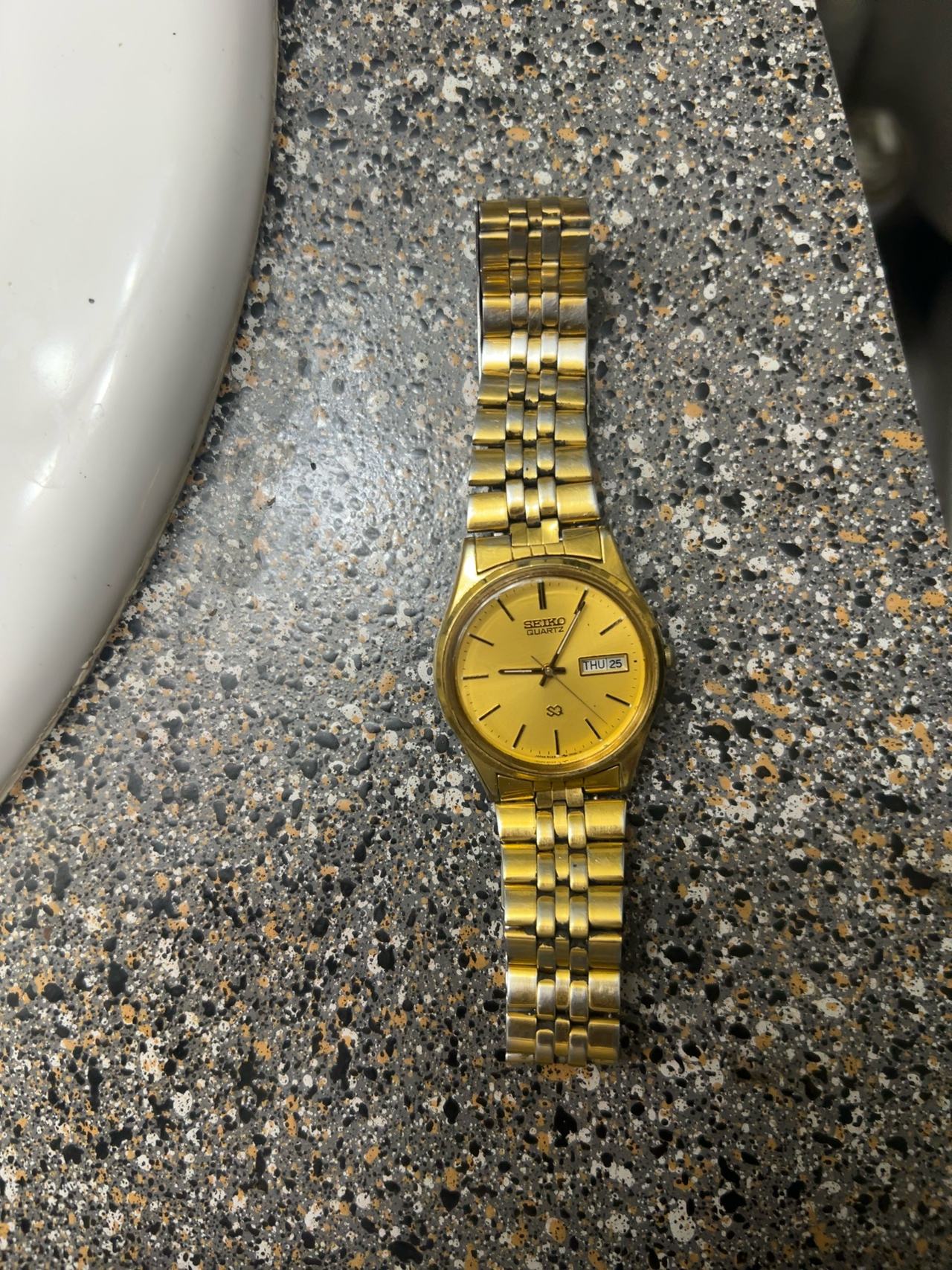 Seiko SQ Day Date Gold Tone 34mm