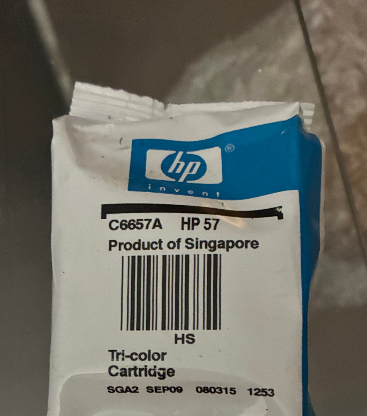 HP 57 Tri-color Ink Cartridge (C6657A)