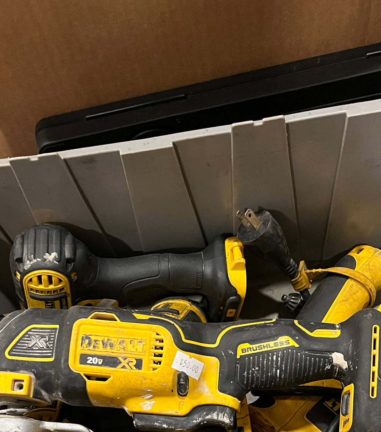 Used DeWalt DCS356 20V Max XR Brushless Oscillating Multi-Tool