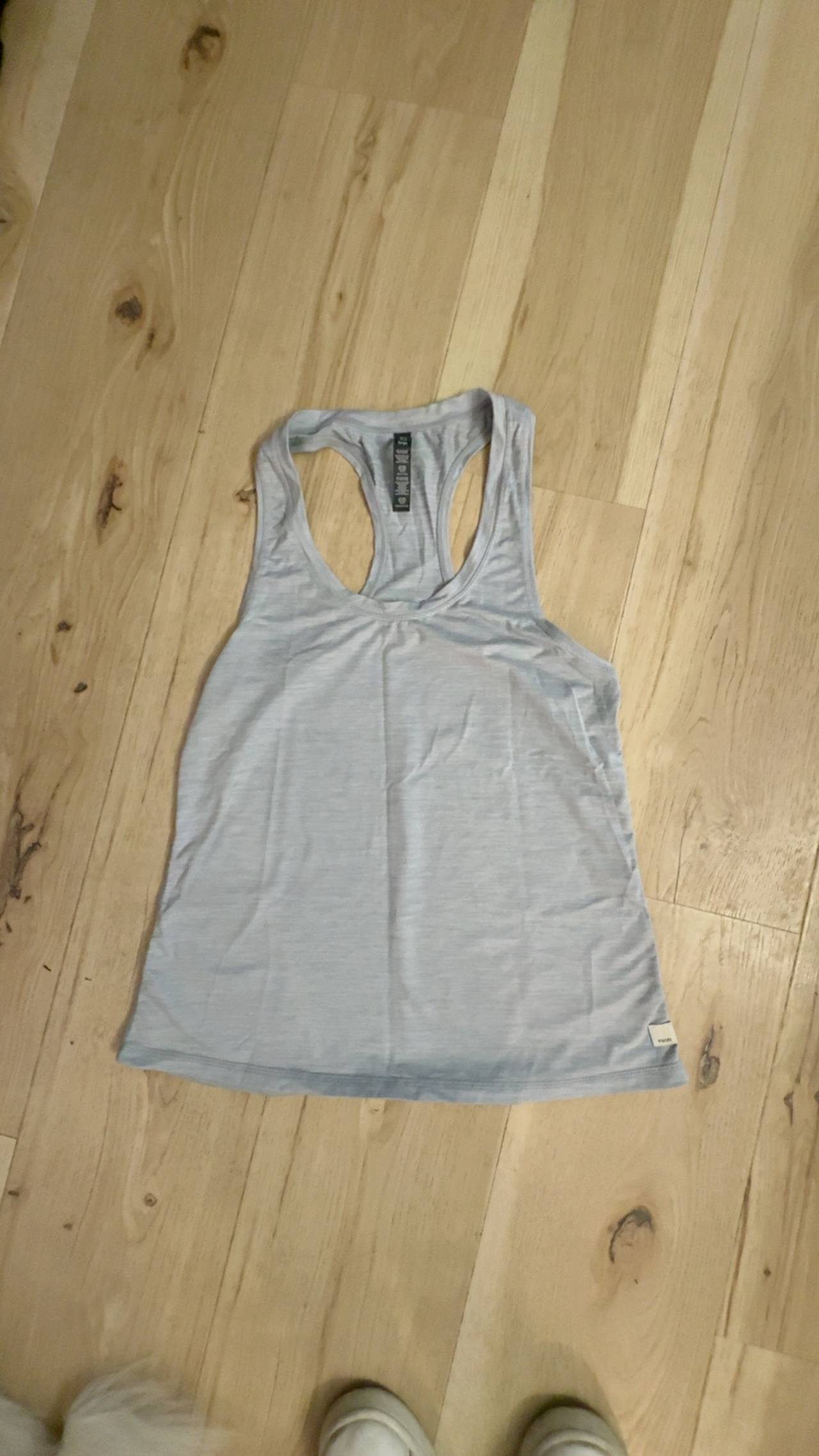 Vuori Lux Performance Tank Top Platinum Heather Gray