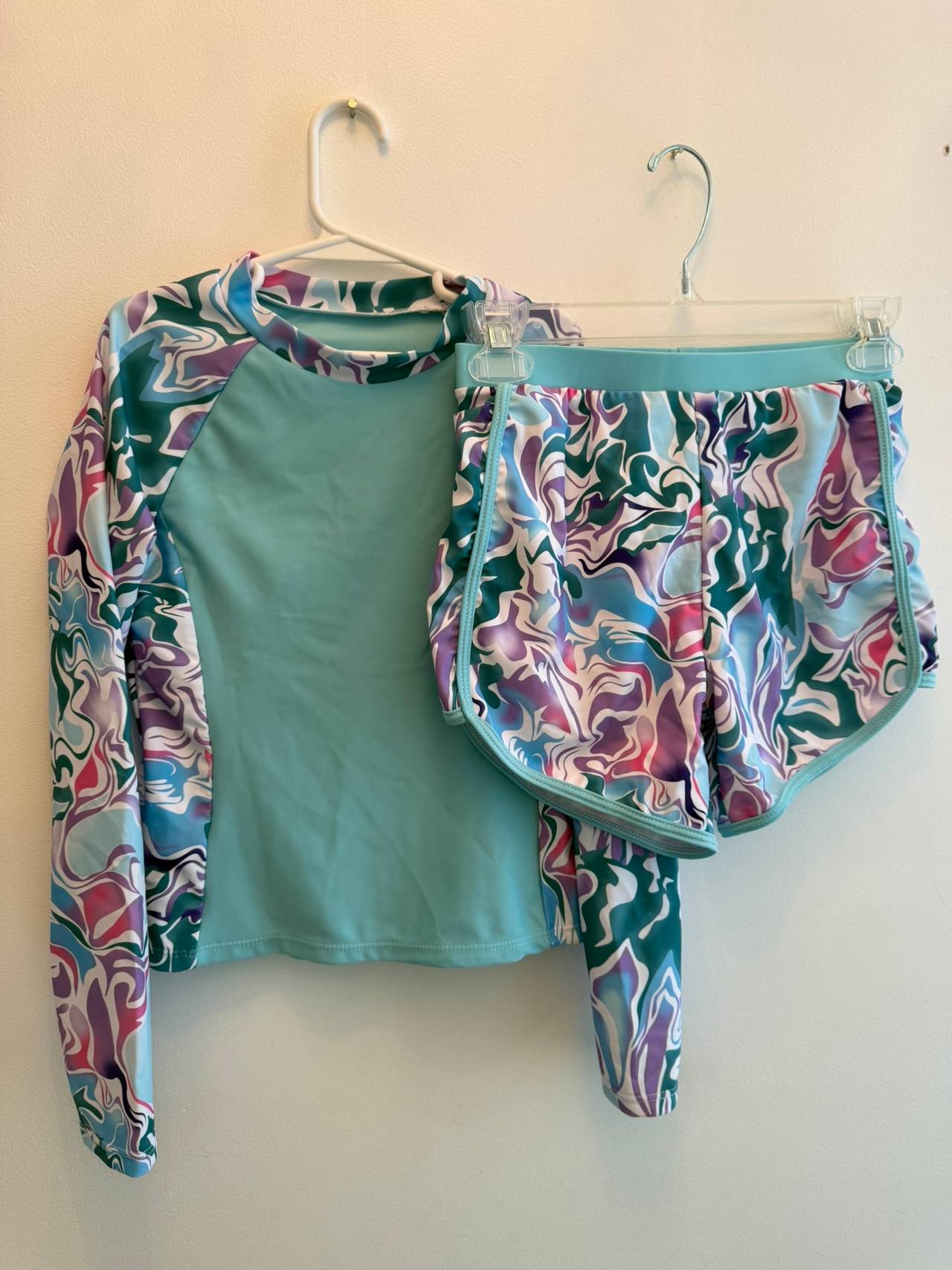 Girls' Long Sleeve Rash Guard and Shorts Swim Set Size 11/12 Y