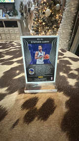 Panini Illusions Stephen Curry #104 Gold Parallel - Image 2