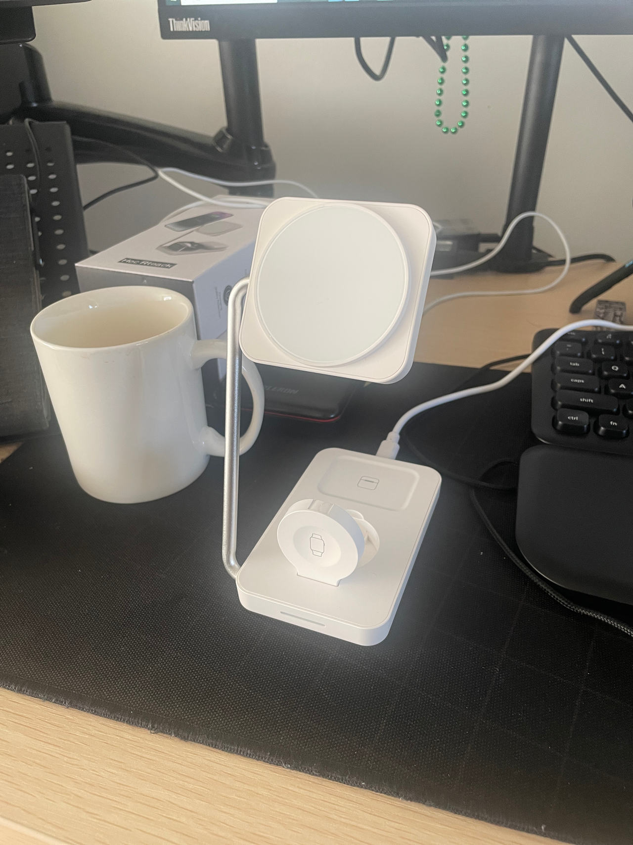 3-in-1 Magnetic Wireless Charging Station