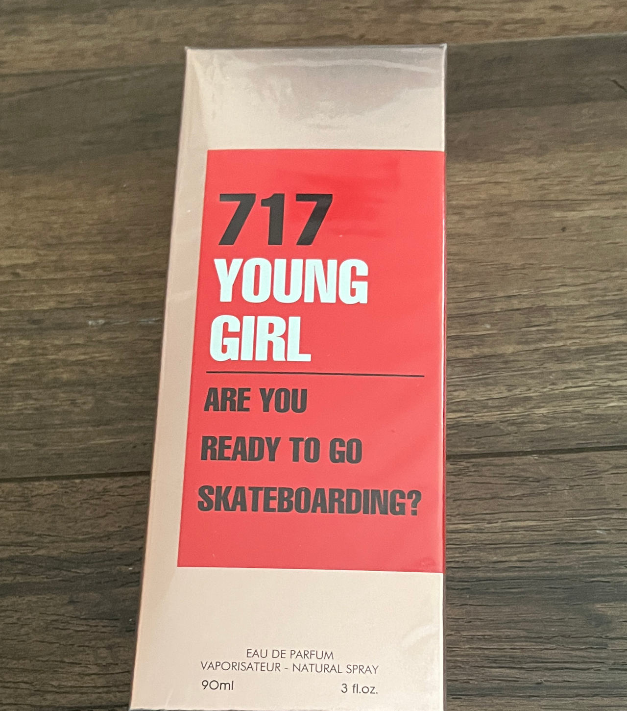 717 Young Girl Are You Ready To Go Skateboarding? Eau de Parfum 90ml