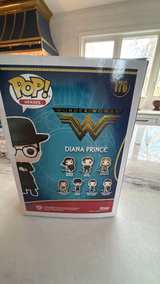 Funko Pop! Heroes Wonder Woman #176 Diana Prince Entertainment Earth Exclusive - Image 3