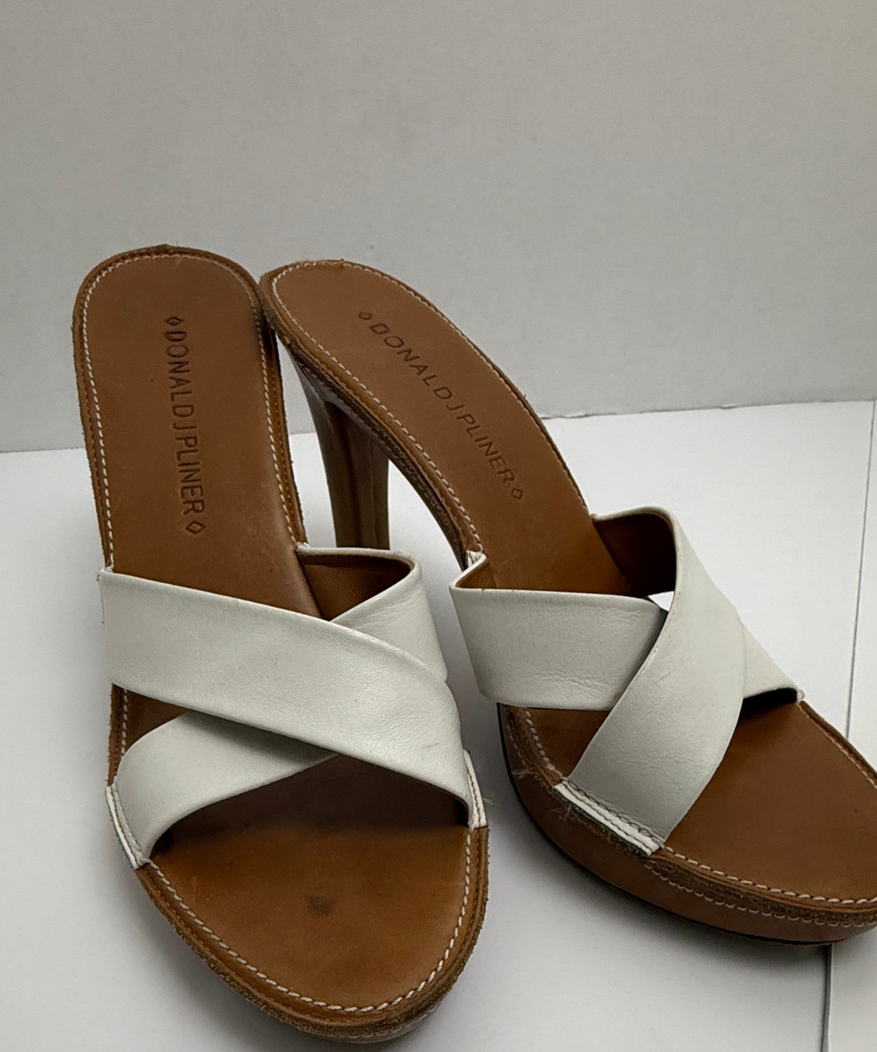 Donald J Pliner Charla White Leather Crisscross Slide Heels 8.5