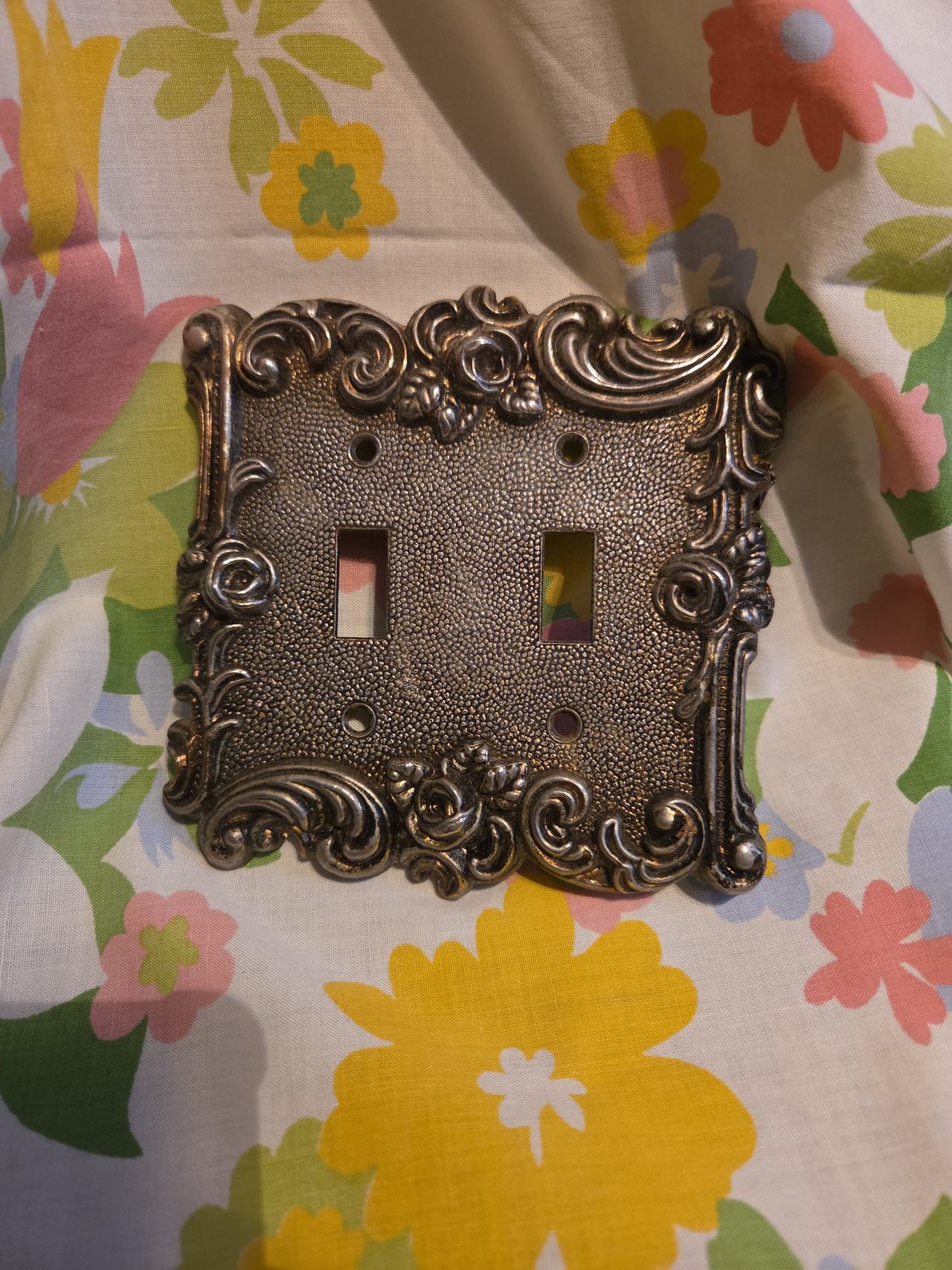 Vintage Ornate Double Toggle Light Switch Cover