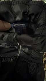Calvin Klein Girls Logo Tape Puffer Vest 3T - Image 3
